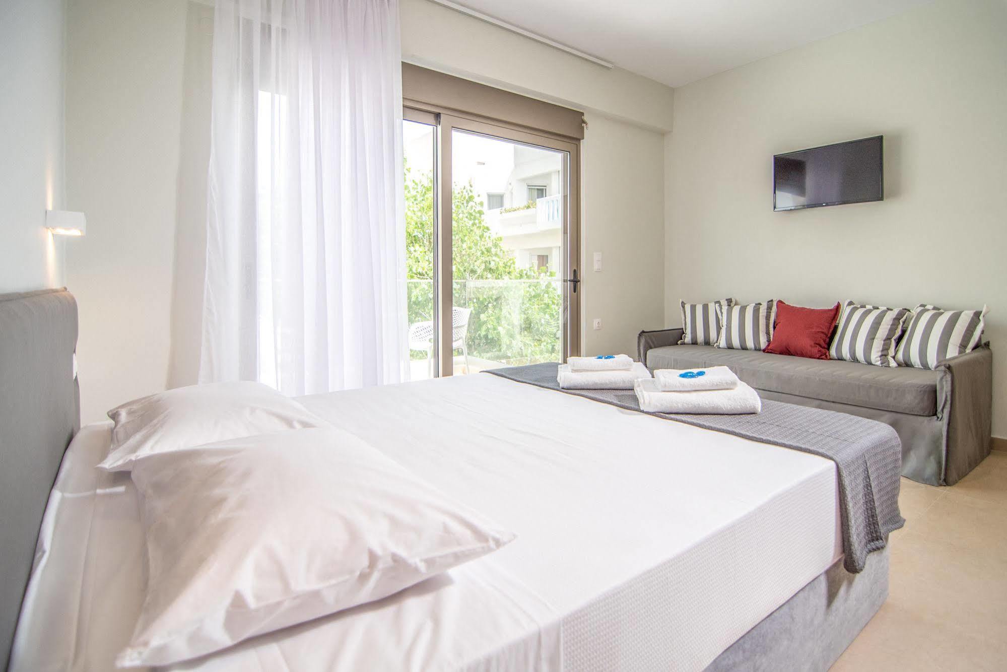 Blue Horizon Hotel Палиохора Екстериор снимка