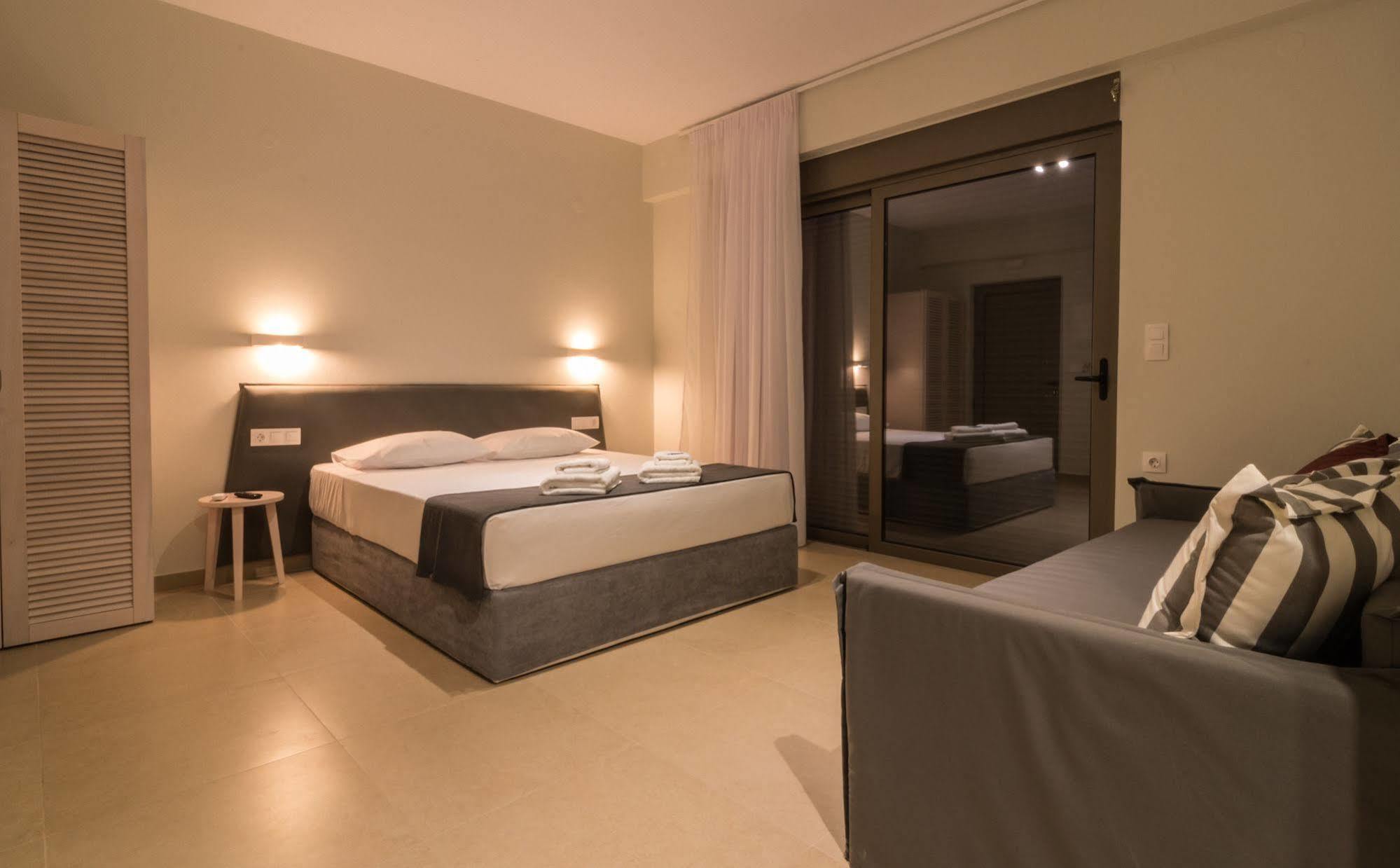 Blue Horizon Hotel Палиохора Екстериор снимка
